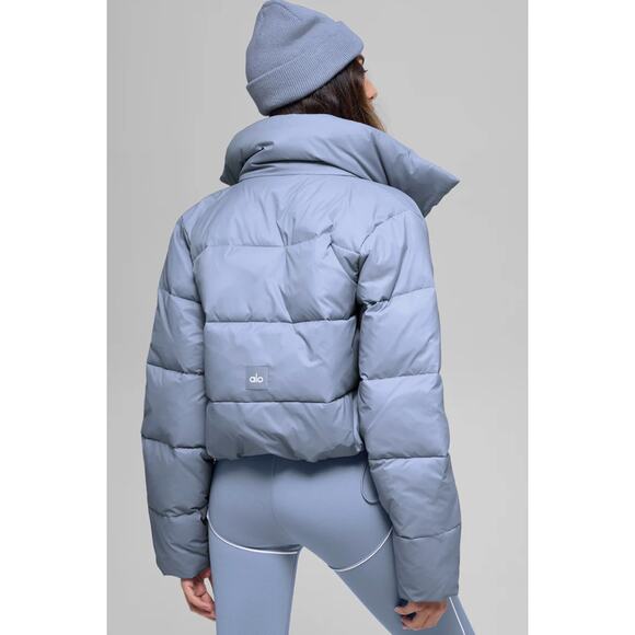 Alo Yoga Gold Rush Puffer Winter Frost Size XXS NWT - Picture 3 of 5